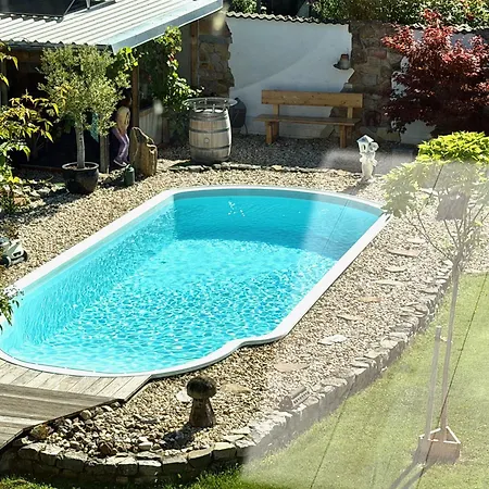 Haus Am Pool Knautkleeberg